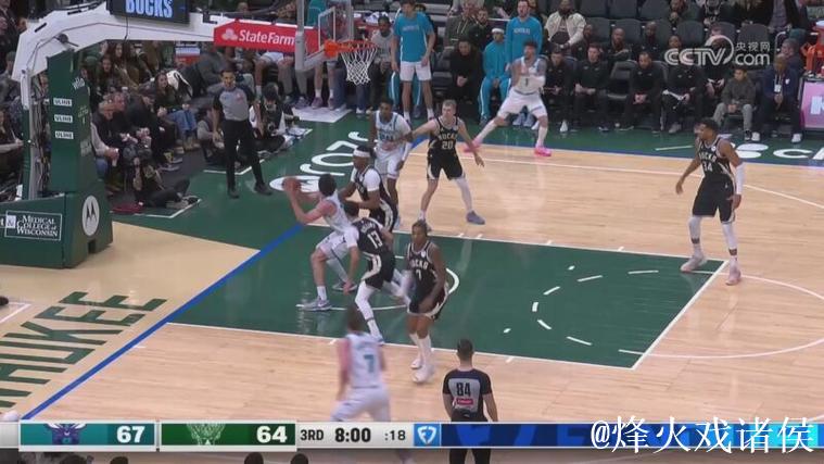 字母哥30+10空接准绝杀罗林斯29分 雄鹿逆转黄蜂