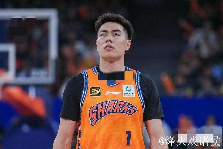 李添荣30分上海不敌首钢遭5连败 曾凡博10分 李添荣30分上海不敌首钢遭5连败 曾凡博10分