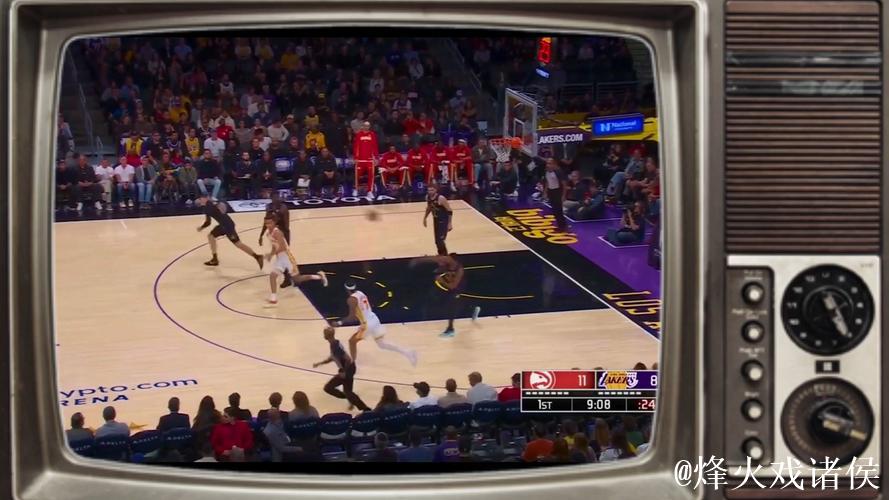 詹姆斯31+9+10东契奇27+12 湖人主场大胜老鹰 詹姆斯31+9+10东契奇27+12 湖人主场大胜老鹰