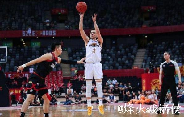李晓旭19分辽宁6人上双胜深圳 总分3-0进四强 李晓旭19分辽宁6人上双胜深圳 总分3-0进四强